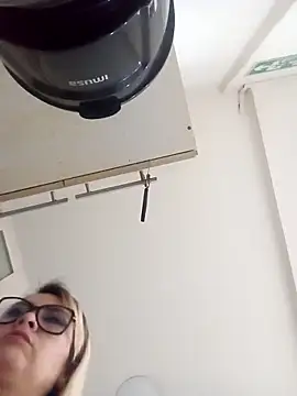 CandieGilson   online show from October 1, 11:05 am