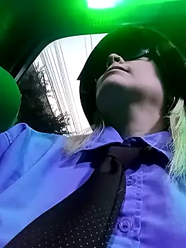 CandieGilson   online show from March 3, 11:16 am