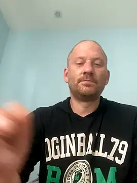 Krzysiekg123 online show from October 5, 2:59 pm