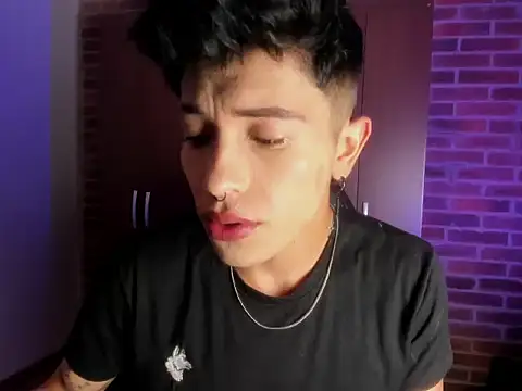 Ianwayne online show from November 24, 8:08 pm