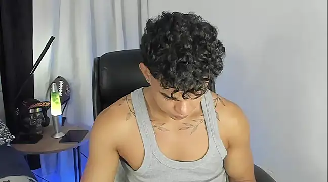 Snapshot of samm_sv chatting on February 12, 3:40 am samm sv online show from February 12, 3:40 am