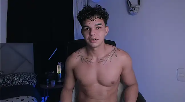 Snapshot of samm_sv chatting on March 1, 4:15 am samm sv online show from March 1, 4:15 am