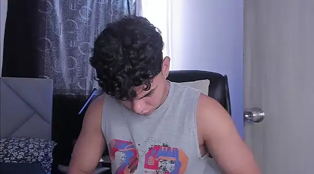 Snapshot of samm_sv chatting on March 1, 6:54 pm samm sv online show from March 1, 6:54 pm