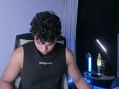 Snapshot of samm_sv chatting on March 7, 2:15 am samm sv online show from March 7, 2:15 am