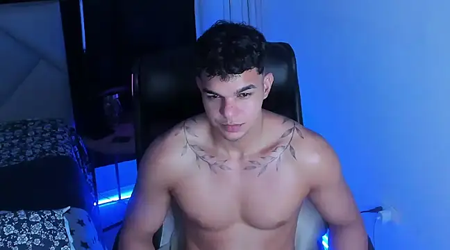 Snapshot of samm_sv chatting on March 21, 8:28 am samm sv online show from March 21, 8:28 am