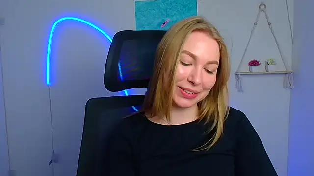 Dana flowers online show from April 16, 6:47 am