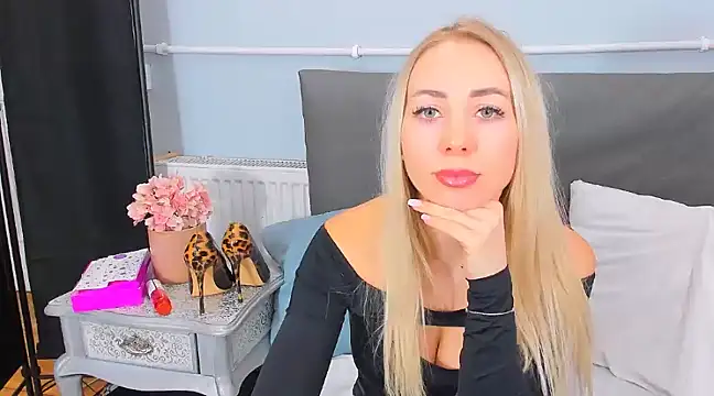 MargaritaRose online show from March 3, 6:44 pm