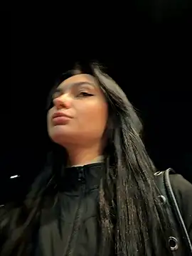 lunalovelee online show from September 15, 1:22 pm