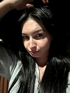 lunalovelee online show from September 23, 2:09 pm