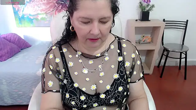 Snapshot of leonela_69 chatting on March 14, 9:21 pm leonela 69 online show from March 14, 9:21 pm