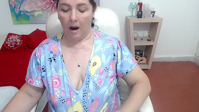 Snapshot of leonela_69 chatting on November 2, 11:51 pm leonela 69 online show from November 2, 11:51 pm