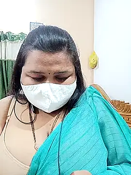 Meryl Stripppp online show from February 26, 7:49 pm