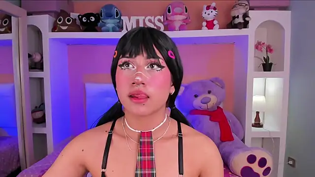 Snapshot of miss___megan chatting on November 14, 6:06 pm miss megan online show from November 14, 6:06 pm