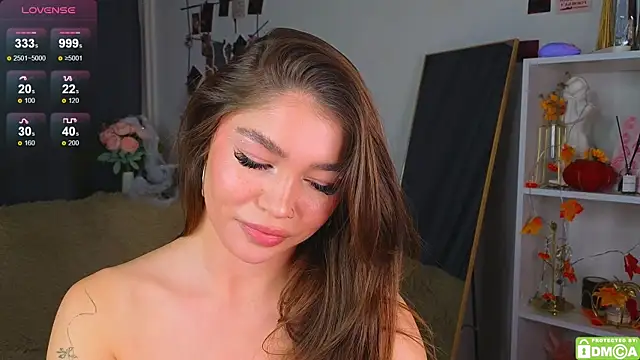 Snapshot of Caroline__Brown chatting on November 5, 2:44 am Caroline Brown online show from November 5, 2:44 am