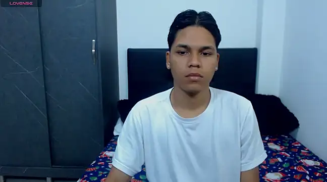 David Gil19 online show from March 14, 3:59 am