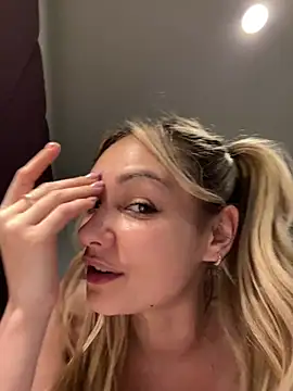 skyemorgan01 online show from January 11, 5:12 am