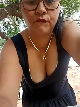 promiscuous-indecent-momm online show from February 14, 7:44 pm