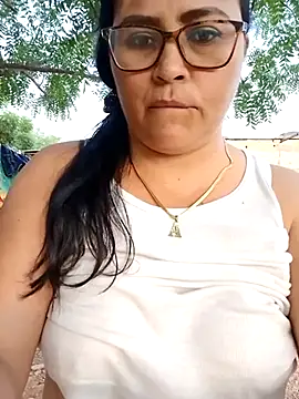 promiscuous-indecent-momm online show from March 5, 9:37 pm