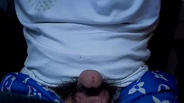 Snapshot of strongdude212 chatting on November 2, 1:46 pm strongdude212 online show from November 2, 1:46 pm