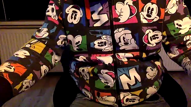 Bleueyez007 online show from February 14, 9:21 pm