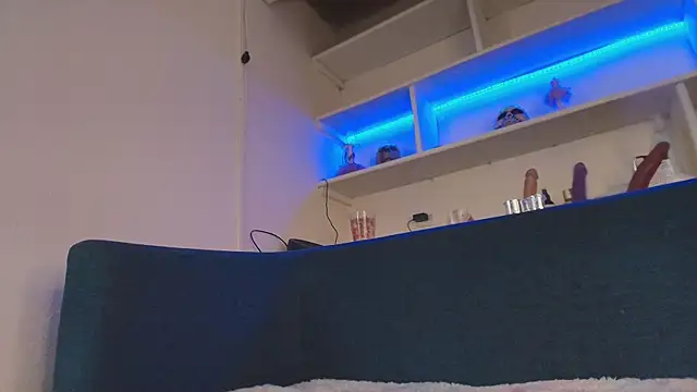 charlotte bluee online show from October 19, 12:17 pm