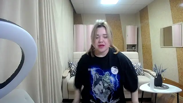 Snapshot of Finna_39 chatting on February 14, 2:18 am Finna 39 online show from February 14, 2:18 am