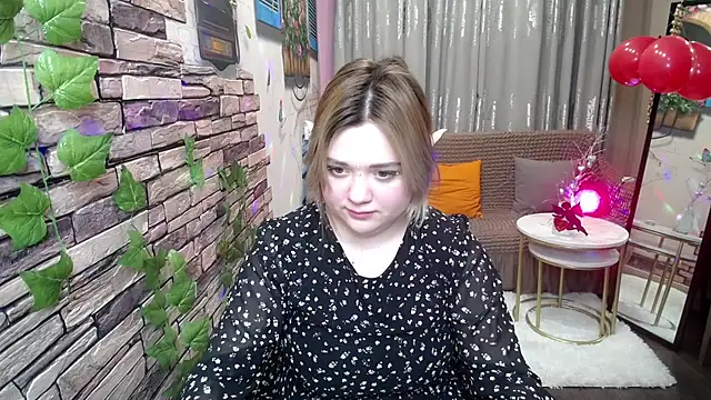 Snapshot of Finna_39 chatting on February 18, 3:21 am Finna 39 online show from February 18, 3:21 am