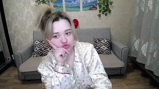 Snapshot of Finna_39 chatting on March 8, 2:34 am Finna 39 online show from March 8, 2:34 am