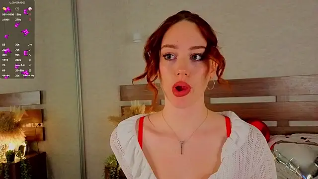 Snapshot of StacyWatts chatting on February 11, 8:47 pm StacyWatts online show from February 11, 8:47 pm