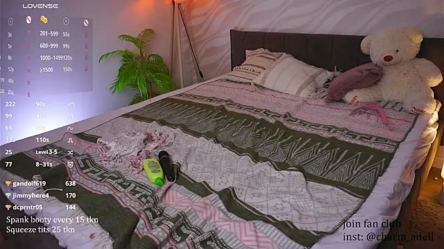 Snapshot of charm_adel chatting on March 16, 4:01 pm charm adel online show from March 16, 4:01 pm