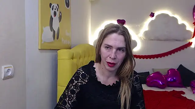 Snapshot of TessaDaybreak chatting on March 4, 4:52 pm TessaDaybreak online show from March 4, 4:52 pm