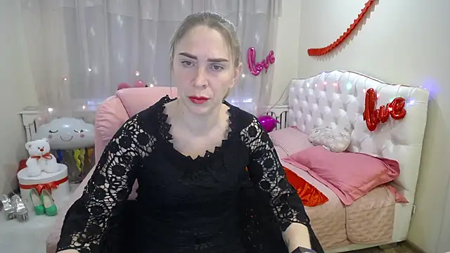 Snapshot of TessaDaybreak chatting on March 12, 1:08 pm TessaDaybreak online show from March 12, 1:08 pm