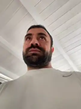 Snapshot of morfeoX chatting on October 31, 7:42 am morfeoX online show from October 31, 7:42 am