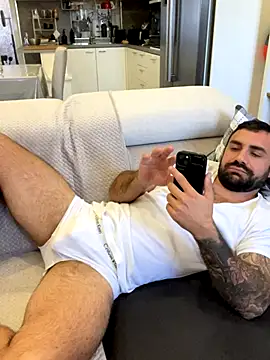 Snapshot of morfeoX chatting on November 1, 12:07 pm morfeoX online show from November 1, 12:07 pm