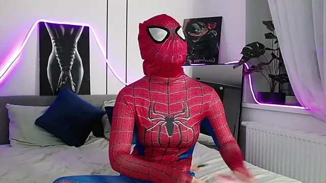 -Amora online show from December 5, 12:14 pm