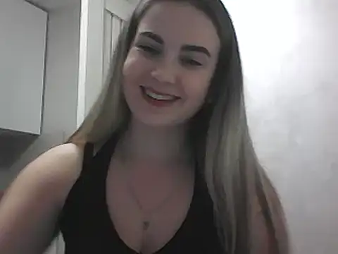 Snapshot of GoddessTenderness chatting on February 15, 1:31 am GoddessTenderness online show from February 15, 1:31 am