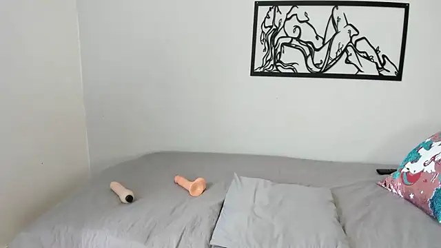 Snapshot of karina-lopez chatting on October 13, 3:01 pm karina-lopez online show from October 13, 3:01 pm