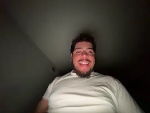 Snapshot of Mrclapp3r chatting on February 14, 4:04 am Mrclapp3r online show from February 14, 4:04 am