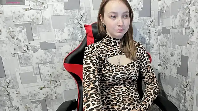 Snapshot of stella_leex chatting on March 20, 8:51 pm stella leex online show from March 20, 8:51 pm