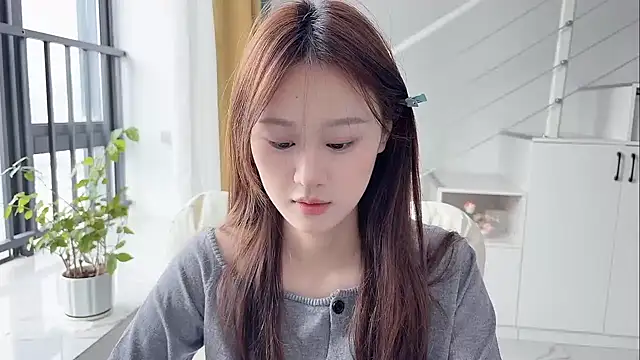 Snapshot of Cassie-20 chatting on November 13, 2:10 am Cassie-20 online show from November 13, 2:10 am