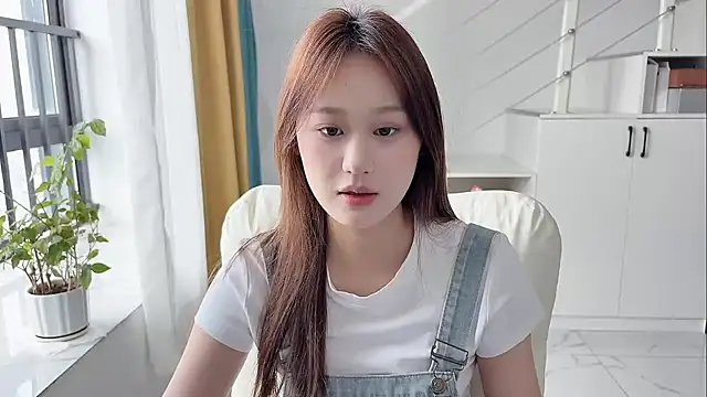 Snapshot of Cassie-20 chatting on November 14, 2:10 am Cassie-20 online show from November 14, 2:10 am