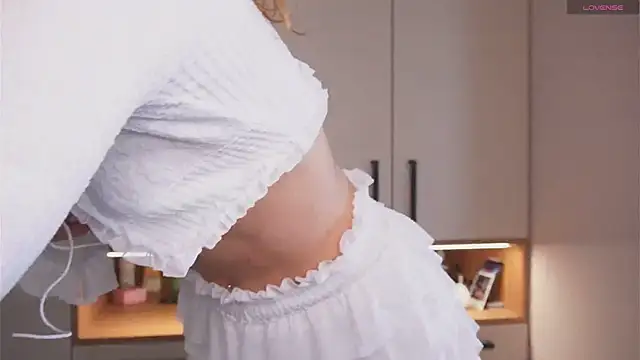 Limy Sweet online show from October 7, 8:55 am