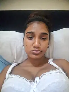 Snapshot of indianpink_lips chatting on November 6, 11:33 am indianpink lips online show from November 6, 11:33 am