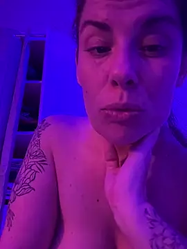 Lar0uch online show from February 22, 8:40 am