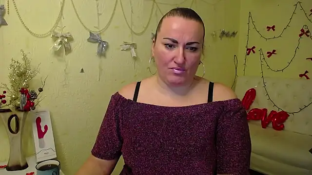 DianaMGG online show from January 13, 6:40 am