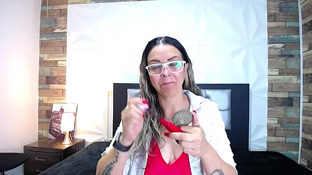 Azaahara  online show from March 18, 10:57 am