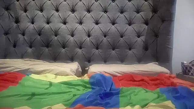 eatmypie69 online show from February 3, 1:49 pm