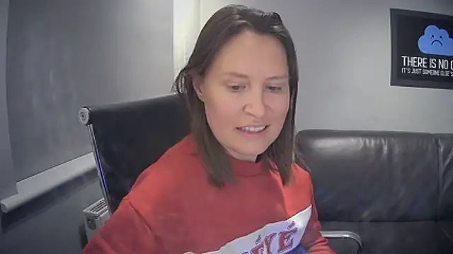 eatmypie69 online show from March 6, 10:50 pm