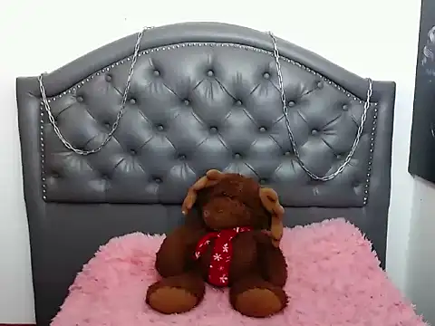 angellyhorny online show from December 14, 9:41 pm