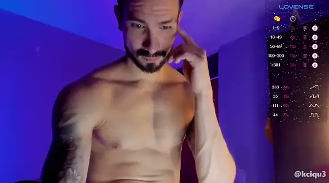 Snapshot of K_cique chatting on March 13, 11:16 pm K cique online show from March 13, 11:16 pm